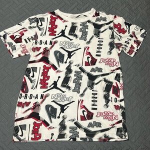 Like new boys Jordan t-shirt